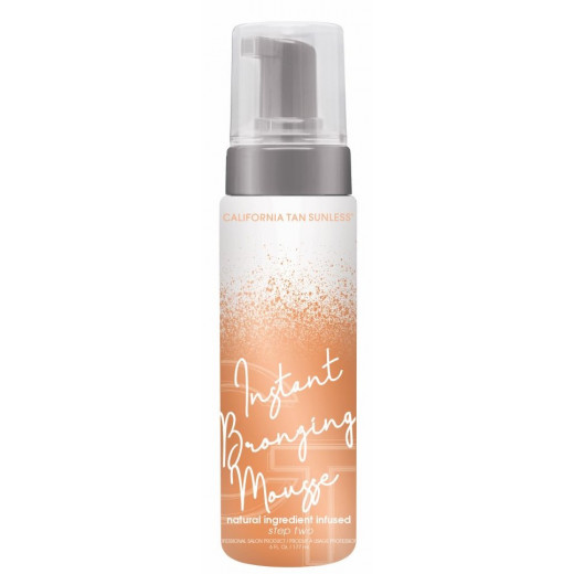 GRATIS applicatie handschoen bij Color Rich Bronzing Mousse  177 ml 